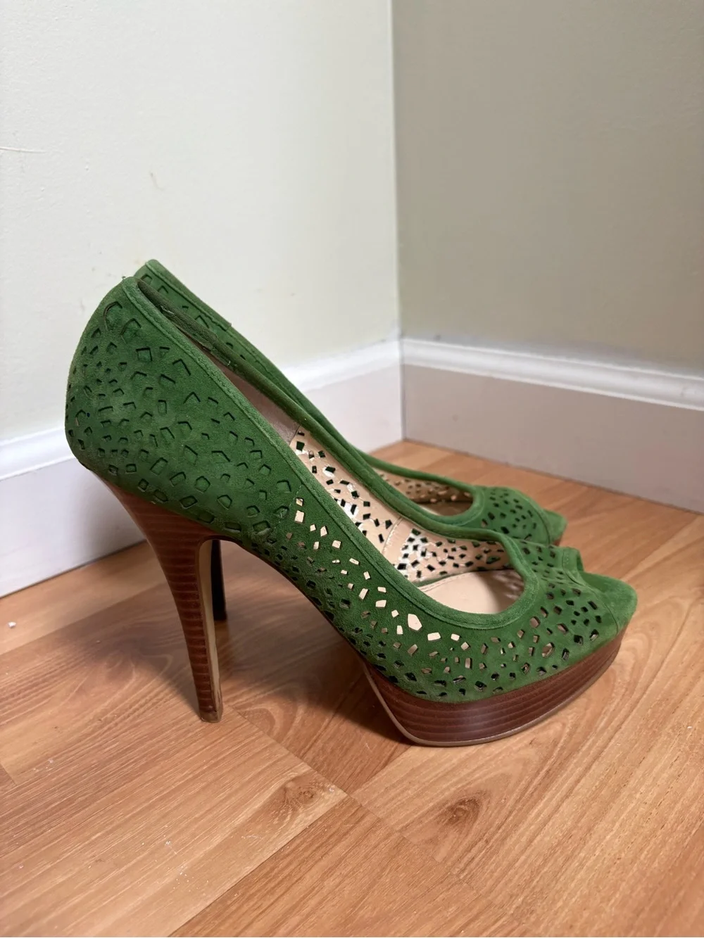 Enzo Angiolini Green Suede Laser-Cut Peep-Toe Heels